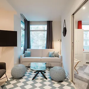Cocteau : Au Coeur De La Rive Gauche, Neuf, Design, 2/4/6 Personnes Apartamento