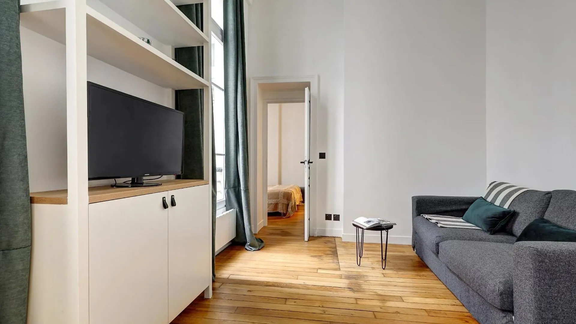 Musee D'Orsay & La Seine - 1Br - Cityapartmentstay Paris Apartment